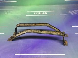 Запчасть крепление топливного бака Suzuki Grand Escudo 2001