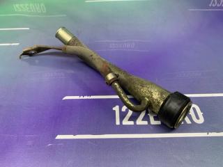 Фото запчасти горловина топливного бака Toyota Lite Ace Noah 1997 Б/У запчасть Запчасть горловина топливного бака Toyota Lite Ace Noah 1997