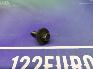 Фото запчасти болт шкива коленвала Toyota RAV4 1996 Б/У запчасть Запчасть болт шкива коленвала Toyota RAV4 1996