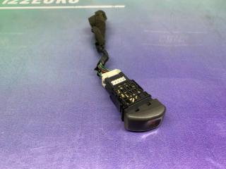 Запчасть кнопка аварийной сигнализации Nissan Cefiro 2002