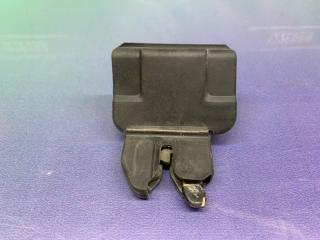 Запчасть замок багажника Nissan Cefiro 2002