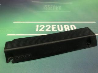 Запчасть декоративная крышка двигателя правая Suzuki Grand Vitara XL-7 2001