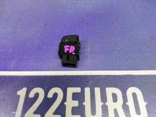 Фото запчасти кнопка стеклоподъемника передняя правая Hyundai Tucson 2006 Б/У запчасть Запчасть кнопка стеклоподъемника передняя правая Hyundai Tucson 2006