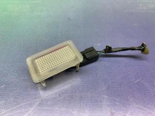 Фото запчасти плафон подсветки салона передний правый Hyundai Tucson 2006 Б/У запчасть Запчасть плафон подсветки салона передний правый Hyundai Tucson 2006