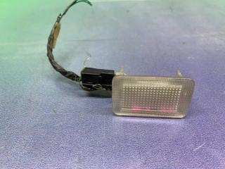 Фото запчасти плафон подсветки салона передний правый Hyundai Tucson 2006 Б/У запчасть Запчасть плафон подсветки салона передний правый Hyundai Tucson 2006