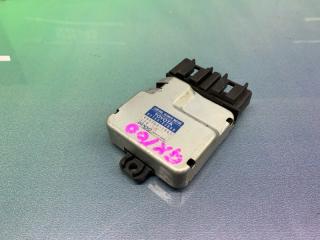 Запчасть реостат печки Toyota Chaser 1999