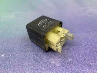 Запчасть реле Mazda MPV 1996