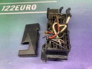 Запчасть блок предохранителей Mazda MPV 1996