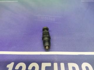 Запчасть форсунка Mazda MPV 1996