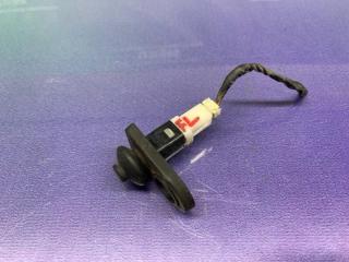 Фото запчасти концевик двери Hyundai Solaris 2001 Б/У запчасть Запчасть концевик двери Hyundai Solaris 2001