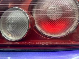 Фонарь правый RX300 2000 MCU15 1MZ-FE