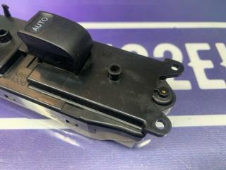 Кнопка стеклоподъемника передняя правая RX300 2000 MCU15 1MZ-FE