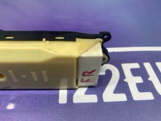 Кнопка стеклоподъемника передняя правая RX300 2000 MCU15 1MZ-FE