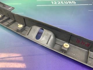 Накладка замка багажника RX300 2000 MCU15 1MZ-FE