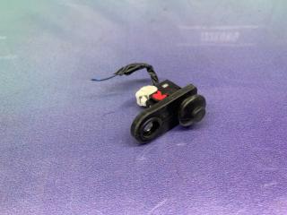 Фото запчасти концевик двери Kia Ceed 2011 Б/У запчасть Запчасть концевик двери Kia Ceed 2011