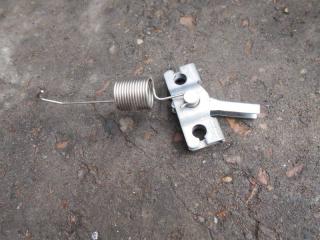 Замок тросиков ручного тормоза Honda CR-V