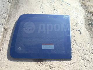 Стекло собачника правое Mitsubishi Delica D:5