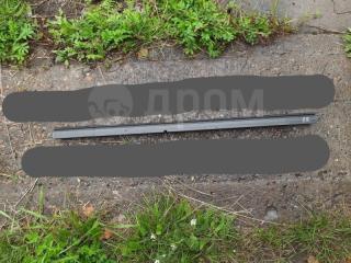 Молдинг стекла двери внутренний задний правый Mitsubishi Outlander