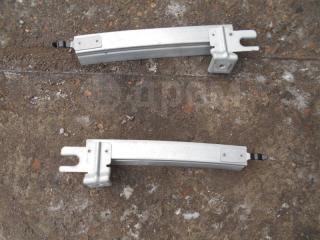 Направляющая стекла двери передняя Nissan Qashqai