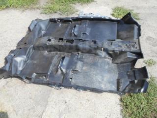 Обшивка пола Nissan X-Trail