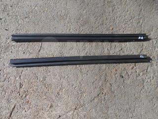 Молдинг стекла двери внутренний задний Suzuki Vitara