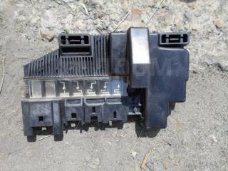 Блок предохранителей под капот Suzuki Escudo