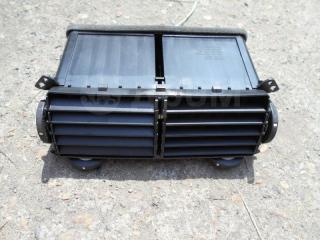 Решетка вентиляционная центральная Suzuki Escudo Б/У Решетка вентиляционная центральная Suzuki Escudo