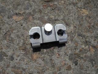 Замок тросиков ручного тормоза Suzuki Escudo