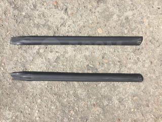 Запчасть уплотнитель двери вертикальный правый Toyota Avensis 2002-2009