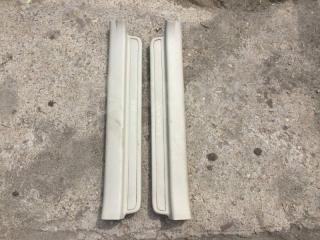 Запчасть накладка порога передняя Toyota Avensis 2002-2009