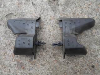 Запчасть уголок жабо передний левый Toyota Allion