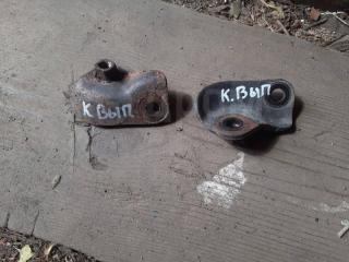 Запчасть кронштейн выпускного коллектора Toyota Allion