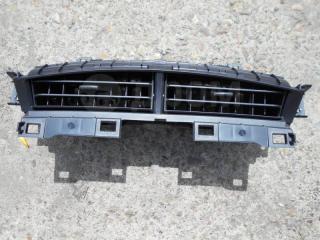 Решетка вентиляционная центральная Toyota Corolla Axio ноябрь 2017 Б/У Решетка вентиляционная центральная Toyota Corolla Axio ноябрь 2017