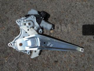 Запчасть стеклоподъемник задний правый Toyota Corolla Axio ноябрь 2017