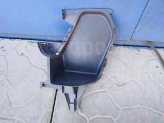 Накладка центральной консоли левая Toyota Noah Б/У Накладка центральной консоли левая Toyota Noah