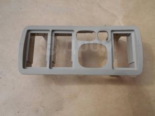 Запчасть пенель под кнопки правый Toyota Allion