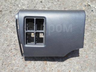 Запчасть консоль торпедо Toyota RAV4