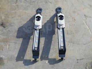 Крепление ремня безопасности Toyota Corolla Axio