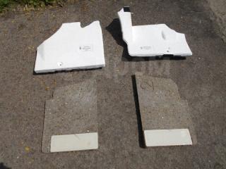 Запчасть уплотнитель пола Toyota RAV4