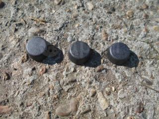 Запчасть заглушка болта ремня безопасности Toyota RAV4