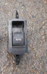 Запчасть кнопка стеклоподъемника задняя Toyota Noah