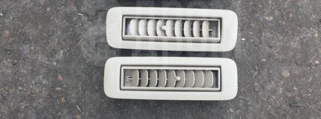 Запчасть решетка вентиляционная Toyota Noah