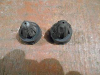 Запчасть опора радиатора кондиционера Toyota Avensis