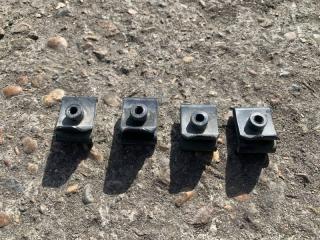 Клипса крепления подкрылка передняя Premio 2011 ZRT260 2ZRFAE