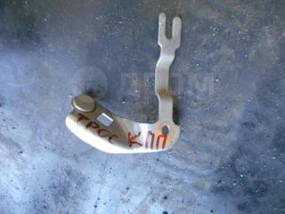 Запчасть кронштейн троса акпп Toyota Corolla Axio