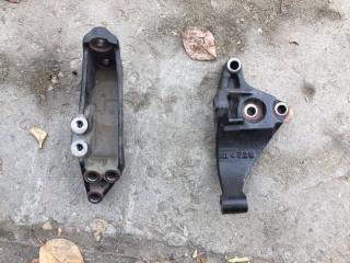 Кронштейн раздаточной коробки Toyota Corolla Fielder