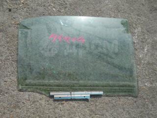 Запчасть стекло двери заднее правое Toyota Corolla Axio ноябрь 2017