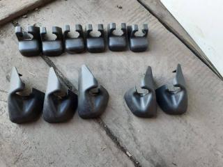 Запчасть крышки креплений сидений Toyota Corolla Fielder