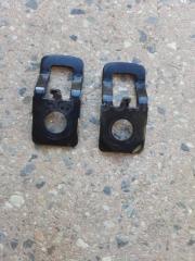 Запчасть фиксатор детского ремня безопасности Toyota RAV4