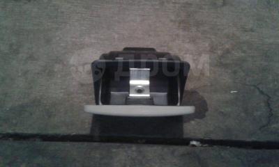 Запчасть пепельница задняя Toyota Avensis